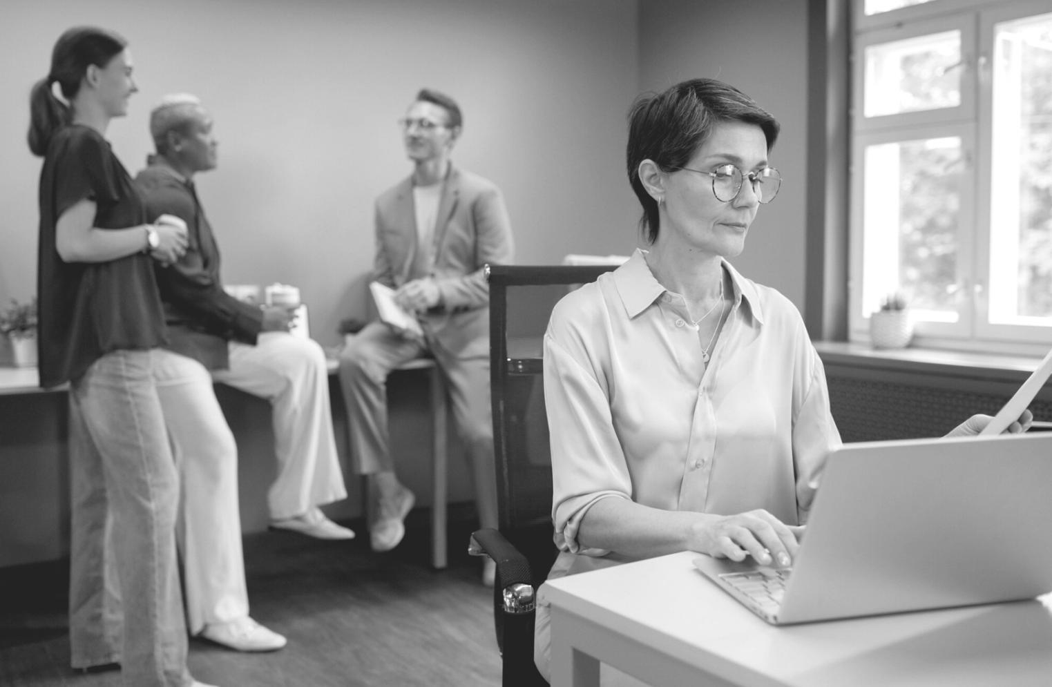 Financial documents and terminology resources spread across workspace